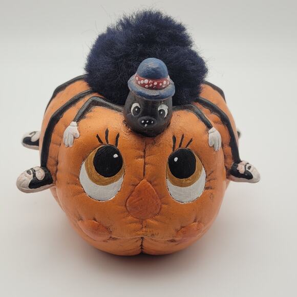 Vintage 1986 Dana's Halloween Ceramic Pumpkin with Fuzzy Spider Topper 4" Cutesy - Picture 1 of 5